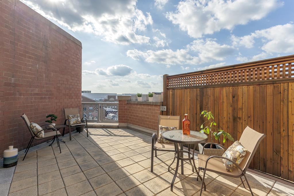 Lafayette Luxury Condos and Penthouses For Sale and Neighborhood