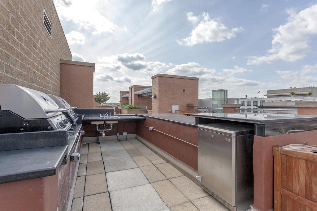 Lafayette Luxury Condos and Penthouses For Sale and Neighborhood Information
